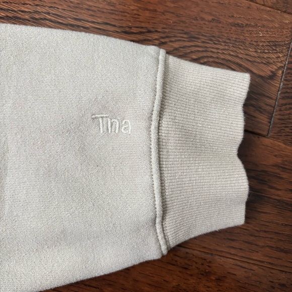 Aritzia TNA Cozy AF Fleece Cropped Crewneck - Picture 4 of 5